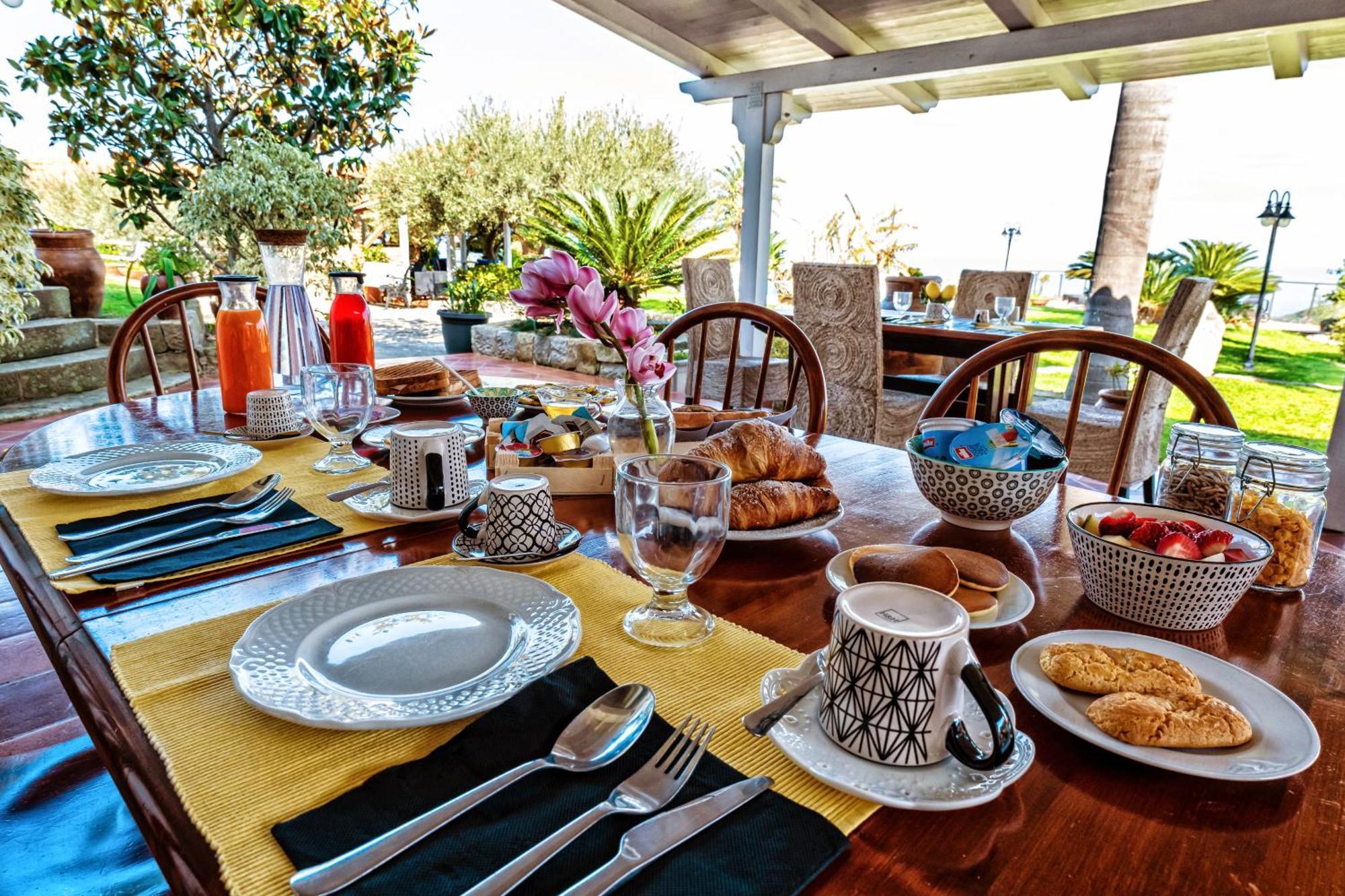 Capo dʼOrlando B&B Villa Bency מראה חיצוני תמונה