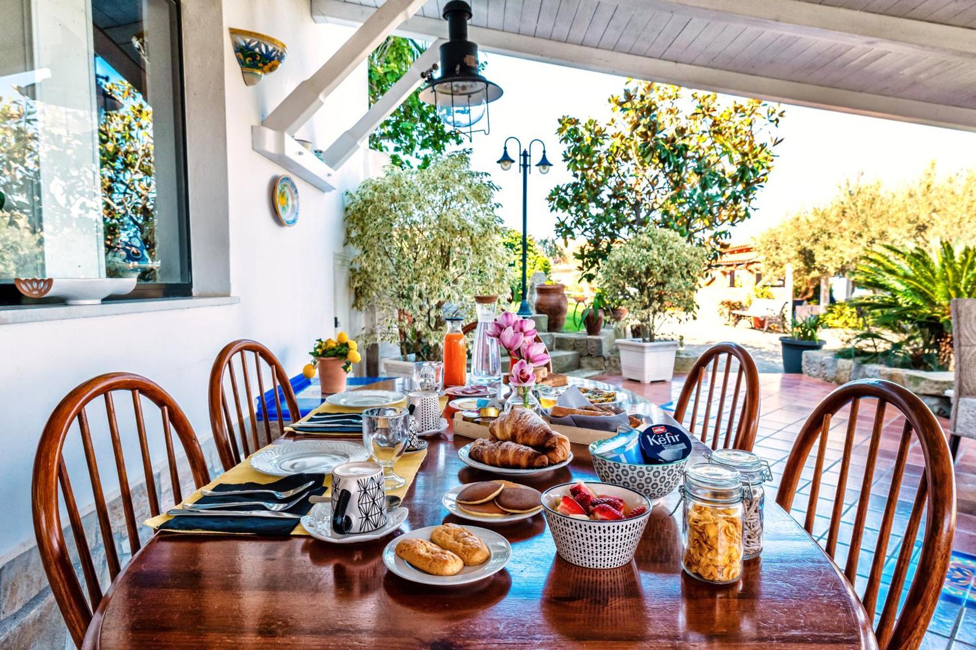 Capo dʼOrlando B&B Villa Bency מראה חיצוני תמונה