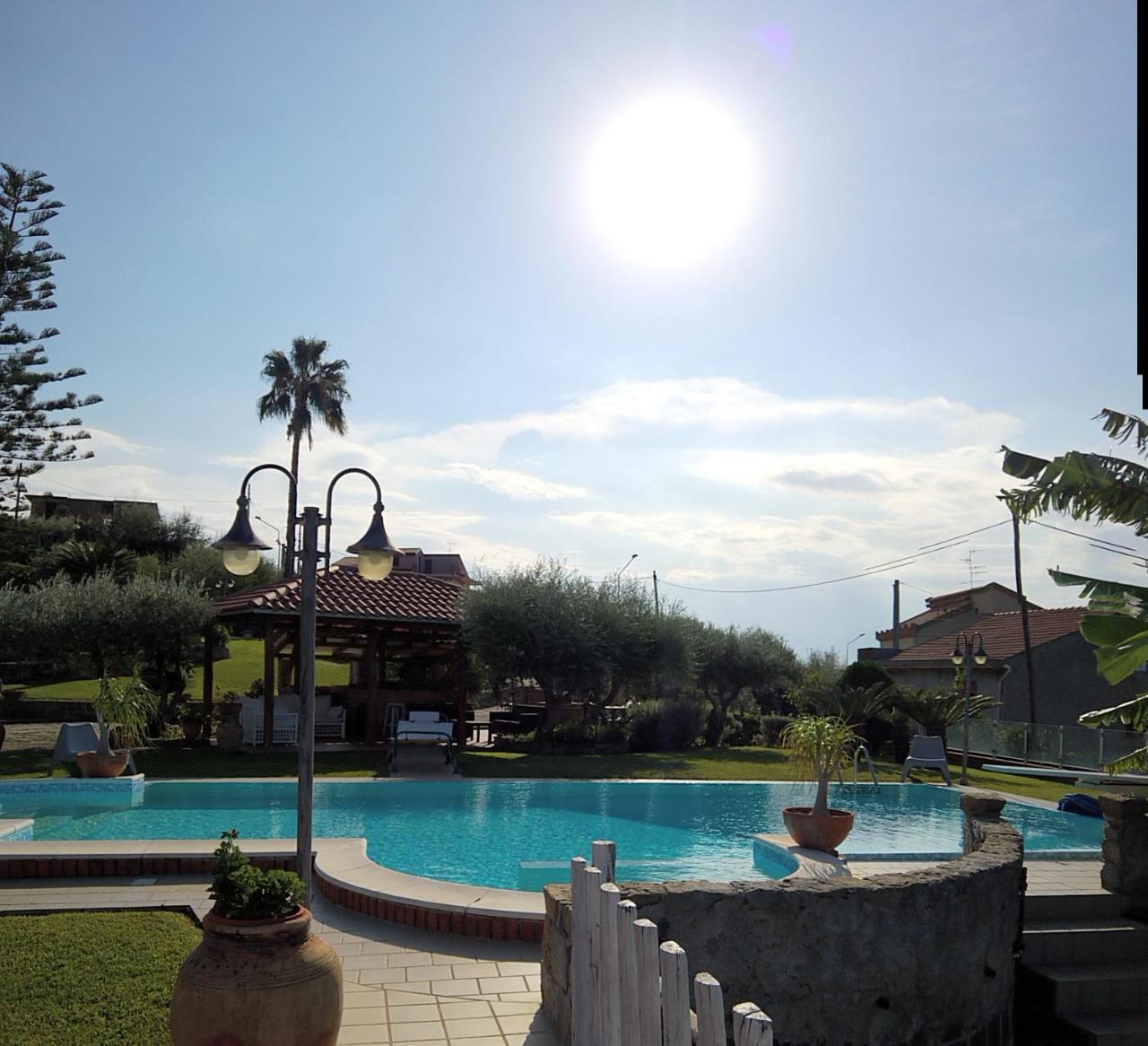 Capo dʼOrlando B&B Villa Bency מראה חיצוני תמונה