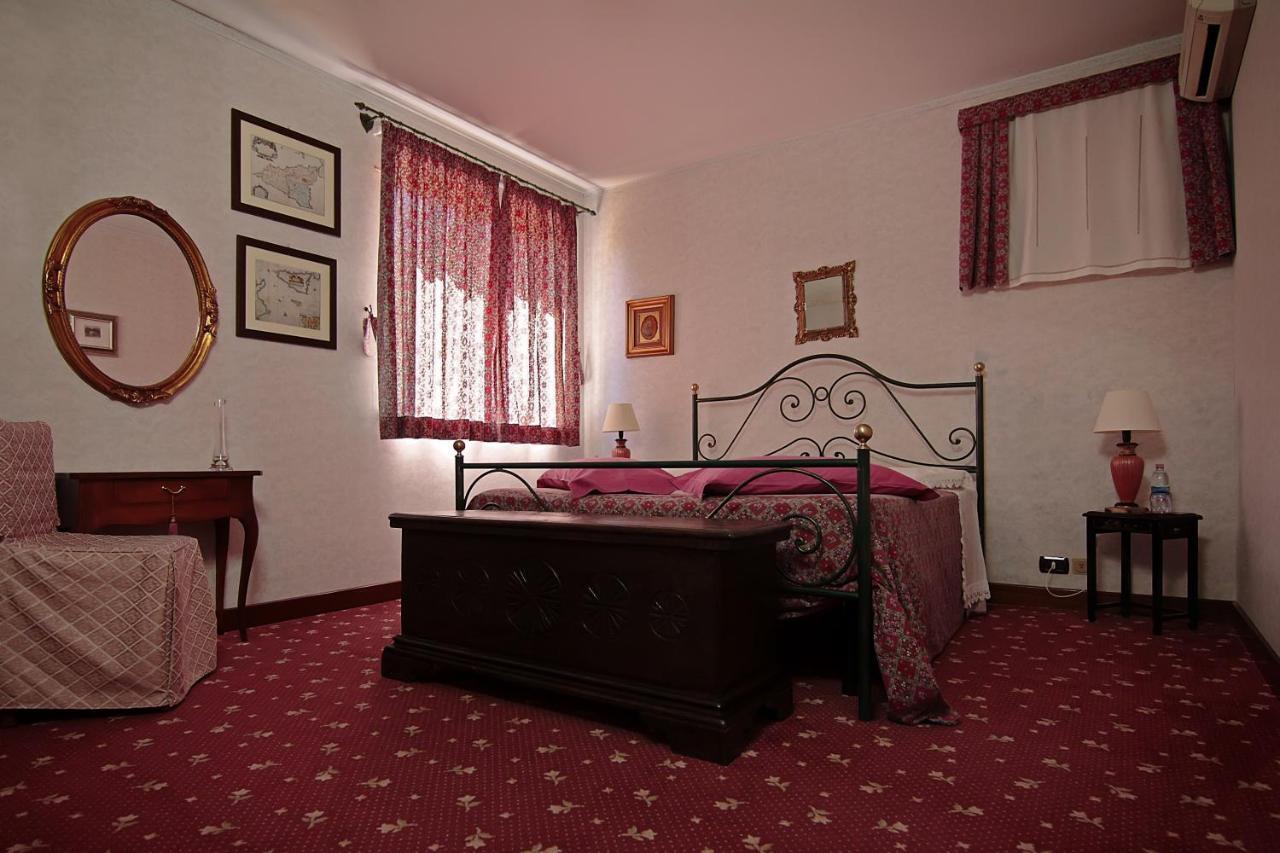 Capo dʼOrlando B&B Villa Bency חדר תמונה